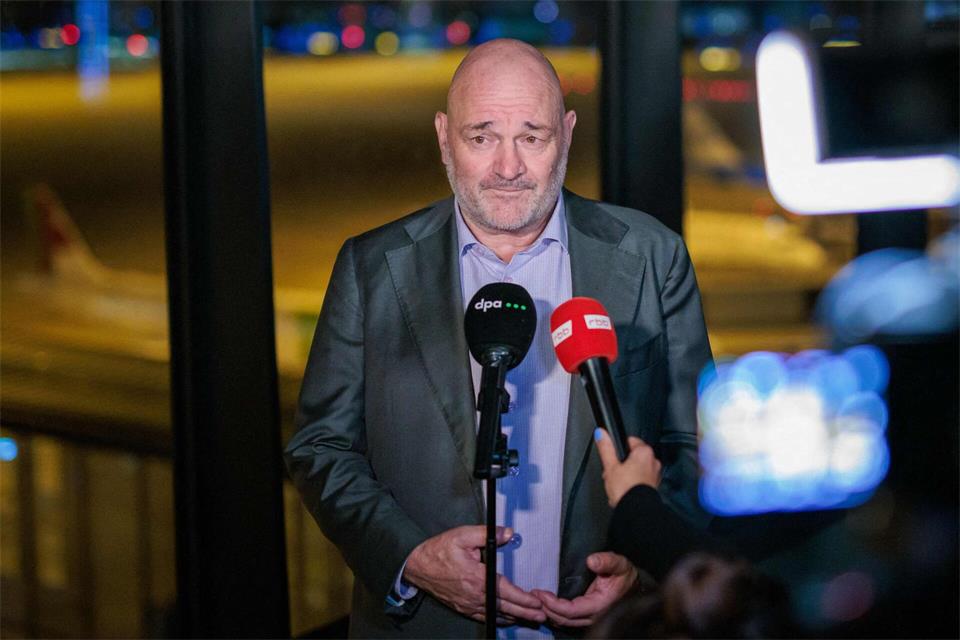 Laut Brandenburgs Verkehrsminister Robert Crumbach (SPD) können Drohnenereignisse unterschiedliche Ursachen haben.Carsten Koall/dpa