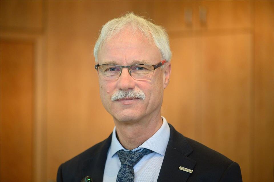 Laut Jochen Schmidt, Vorstandsvorsitzender der Kassenzahnärztlichen Vereinigung Sachsen-Anhalt, schließen immer mehr Zahnarztpraxen. Klaus-Dietmar Gabbert/dpa