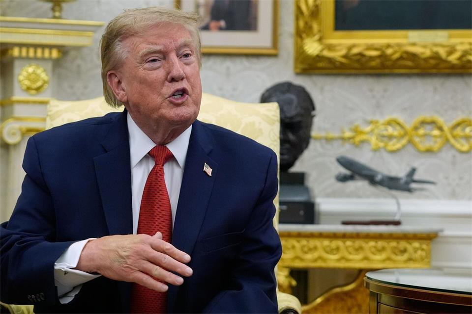 Laut Trump finden keine Gespräche mit dem Iran statt. (Archivbild)Manuel Balce Ceneta/AP/dpa