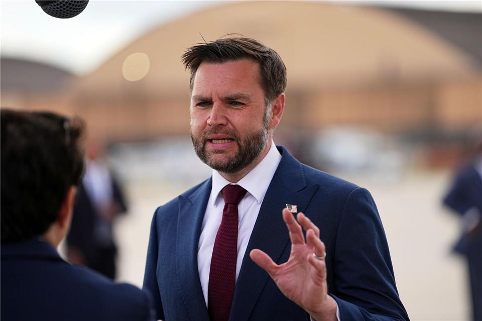 Laut US-Vizepräsident Vance gibt es in den Verhandlungen mit dem Iran Fortschritte. Matt Rourke/Pool AP/AP/dpa