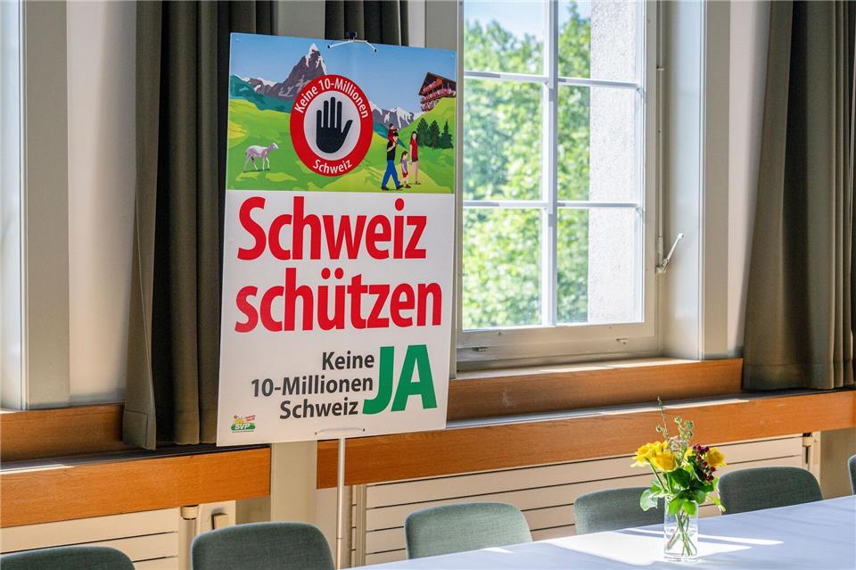 Laut Umfragen könnte das Ergebnis knapp werden.Peter Schneider/KEYSTONE/dpa