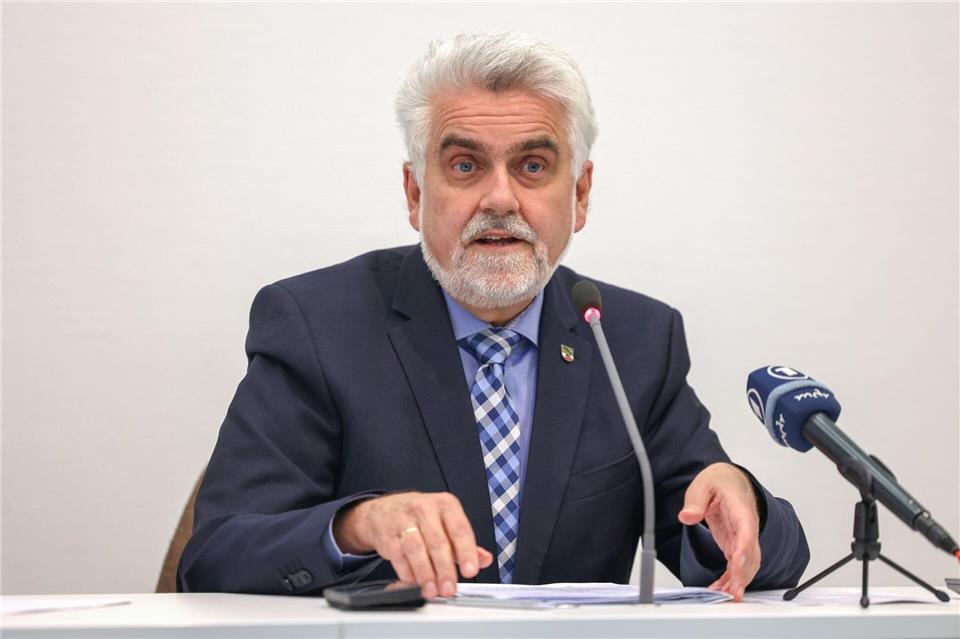 Laut Umweltminister Armin Willingmann (SPD) ist der Hochwasserschutz eine Generationenaufgabe. (Archivbild)Peter Gercke/dpa-Zentralbild/dpa