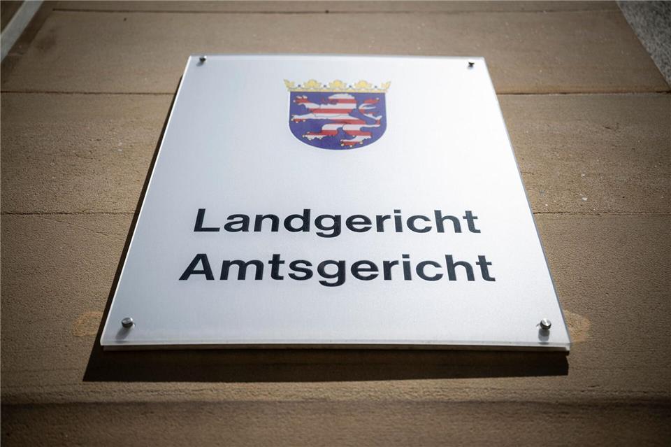 Laut dem Beschluss des Landgerichts muss Meta ein Ordnungsgeld in Höhe von 100.000 Euro zahlen. (Symbolbild)Hannes P. Albert/dpa