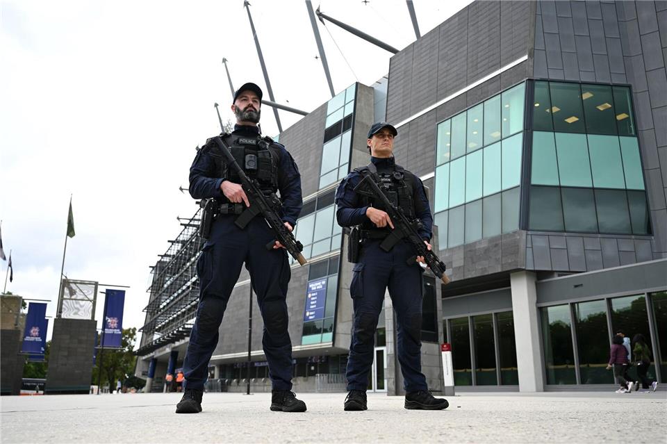 Laut der Polizei in Australien haben die Attentäter vom Bondi Beach für den Anschlag trainiert. James Ross/AAP/dpa