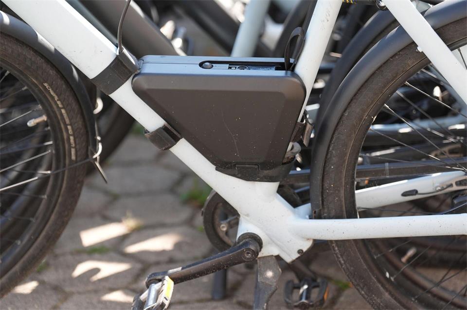 Laut einer Umfrage besitzen mehr Menschen im Saarland E-Bikes als noch im Jahr zuvor. (Symbolbild)Marcus Brandt/dpa /dpa