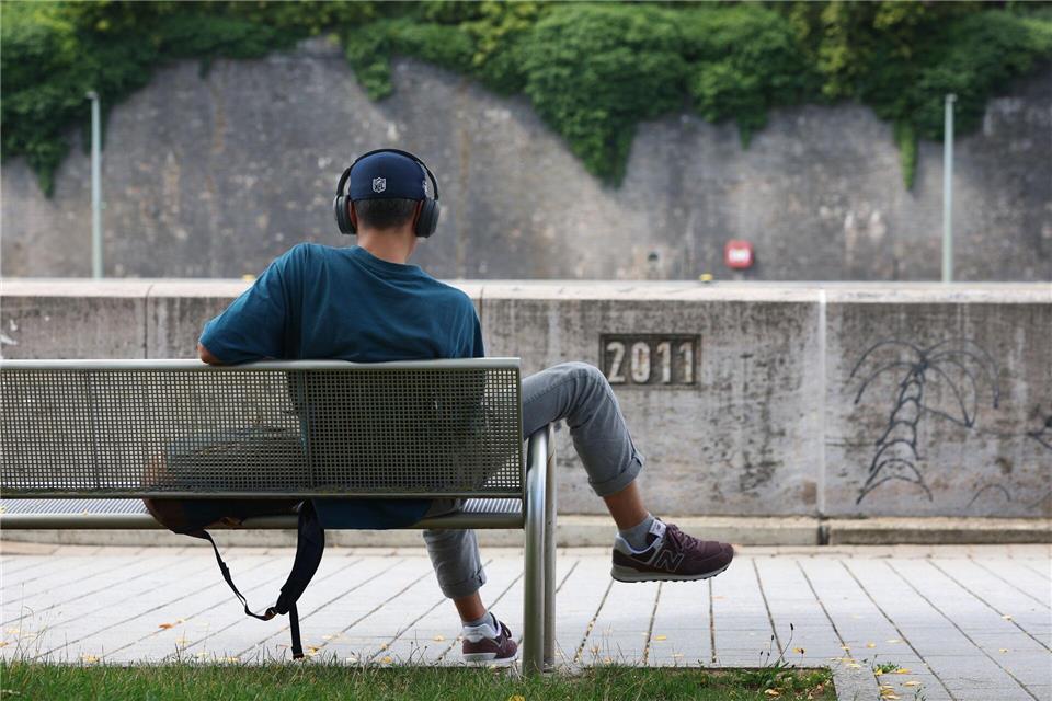 Laut einer Umfrage im Auftrag des Digitalverbands Bitkom hören etwa die Hälfte (49 Prozent) aller Befragten gelegentlich Podcasts.picture alliance/dpa