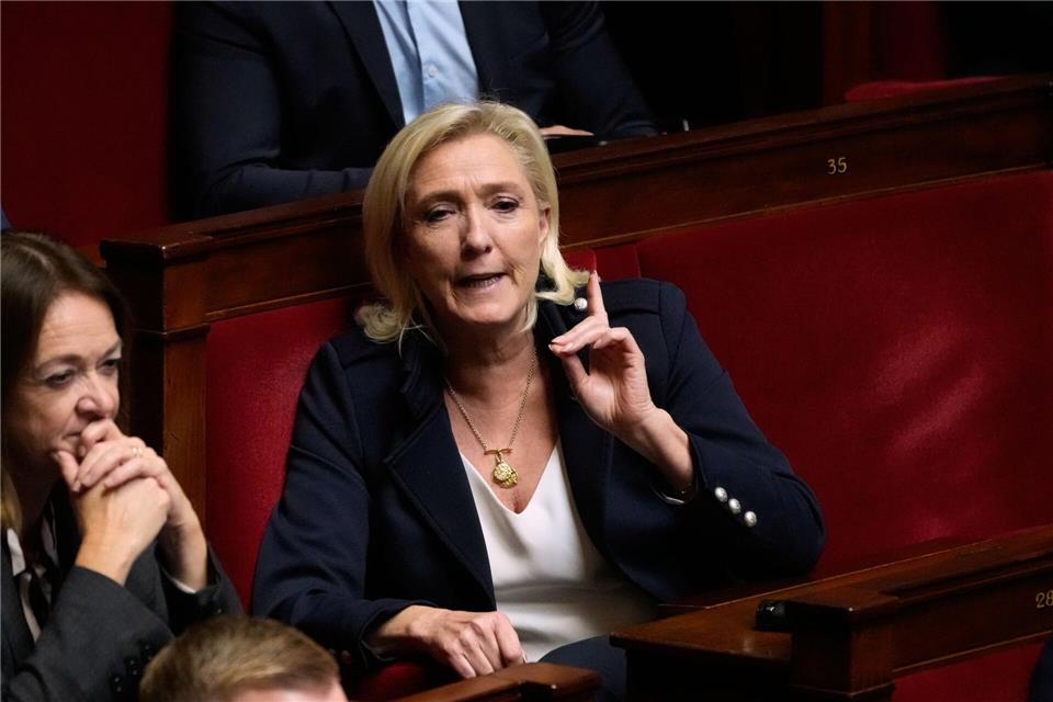 Le Pen möchte gern ein viertes Mal Anlauf für die französische Staatsspitze nehmen. (Archivbild)Michel Euler/AP/dpa