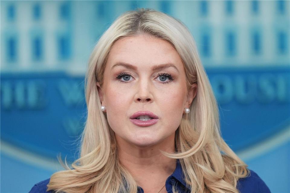 Leavitt: Angriffe auf Frachter sind kein Verstoß gegen Waffenruhe. (Archivbild)Alex Brandon/AP/dpa