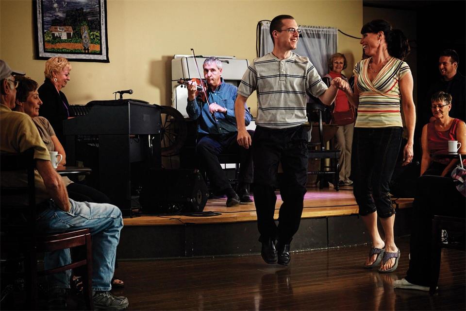 Lebenskraft durch Musik - zu spüren etwa in Cape Breton’s Celtic Music Interpretive Centre in Judique.Andrew Murphy/Destination Cape Breton/dpa-tmn