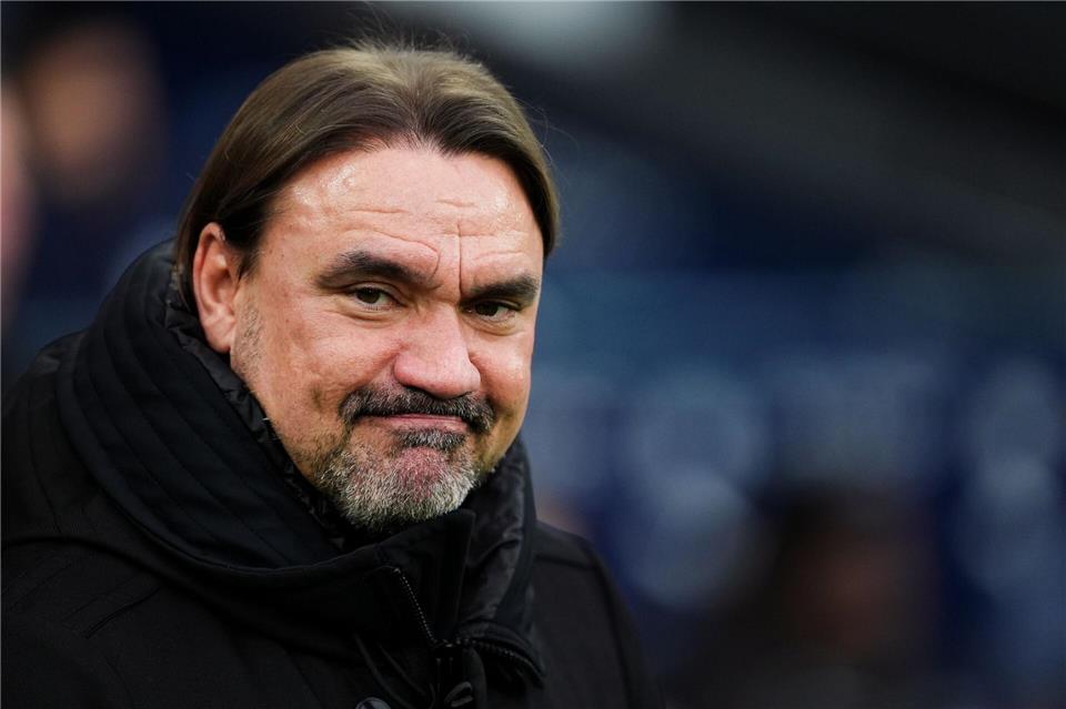 Leeds-Coach Daniel Farke muss ein Spiel zuschauen und eine Geldstrafe bezahlen.Martin Rickett/PA Wire/dpa