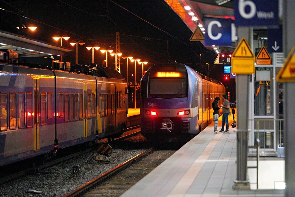 Leere Züge am Bahnhof Rosenheim in Bayern.Uwe Lein/dpa