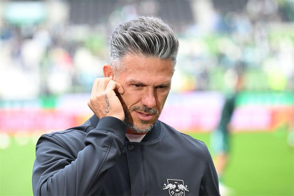 Leipzig-Coach Martin Demichelis fordert nach dem schwachen Auftritt seiner Mannschaft in Bremen eine Reaktion.Carmen Jaspersen/dpa