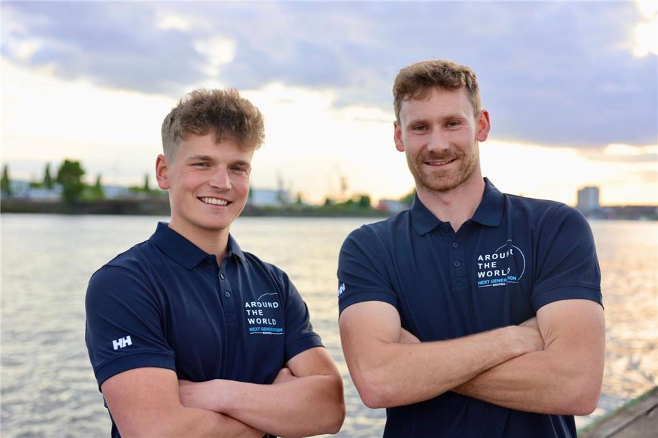 Lennart Burke und Melwin Fink sind in ihre erste Weltumseglung gestartet.Next Generation Boating/dpa