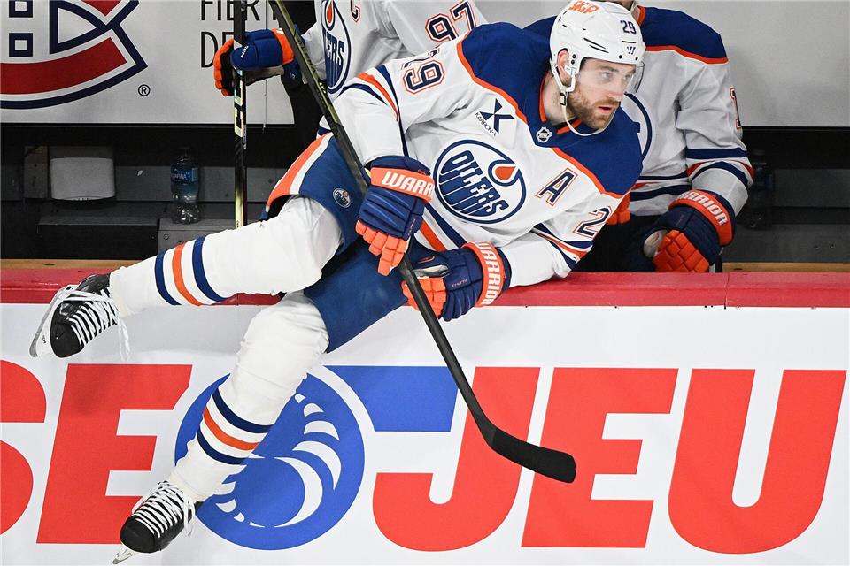 Leon Draisaitl stellte einen Clubrekord ein. (Archivbild)Graham Hughes/The Canadian Press/AP/dpa