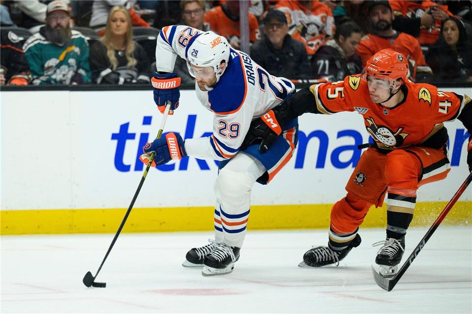 Leon Draisaitl verlor mit Edmonton zum dritten Mal gegen Anaheim.Kyusung Gong/AP/dpa
