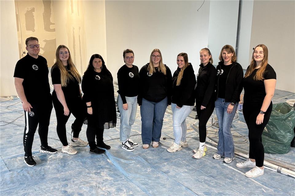 Leon Pick (links) mit seinem Team