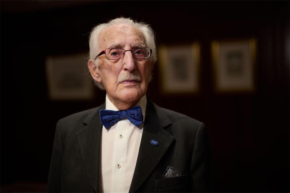 Leon Weintraub ist heute 100 Jahre alt.Sebastian Gollnow/dpa