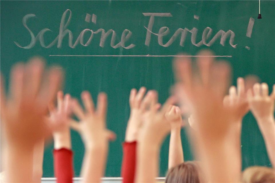 Lernrückstände aufholen, obwohl Sommerferien sind? Das geht in Sachsen-Anhalt in Lerncamps. (Archivfoto)Matthias Bein/dpa