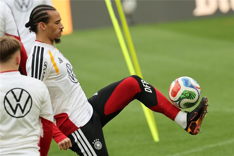 Leroy Sané, hier beim Training vor dem Spiel gegen Ghana, muss iiefern. Christian Charisius/dpa