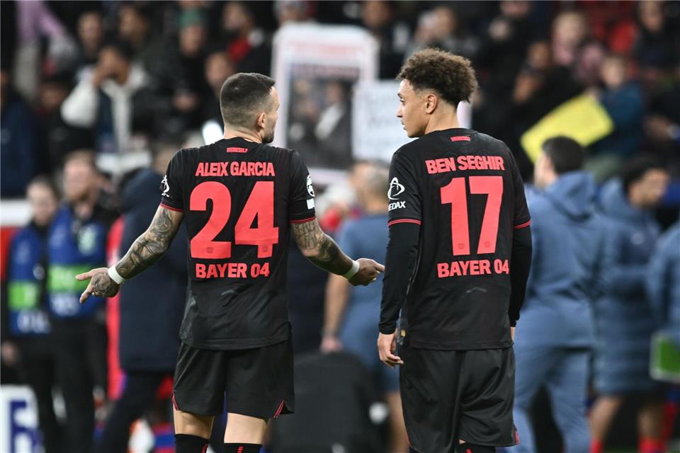 Leverkusens Aleix Garcia war nach der hohen Niederlage enttäuscht. Bernd Thissen/dpa