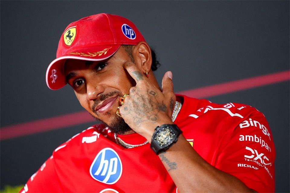 Lewis Hamilton weiß die italienische Seele zu streicheln.Bradley Collyer/PA Wire/dpa