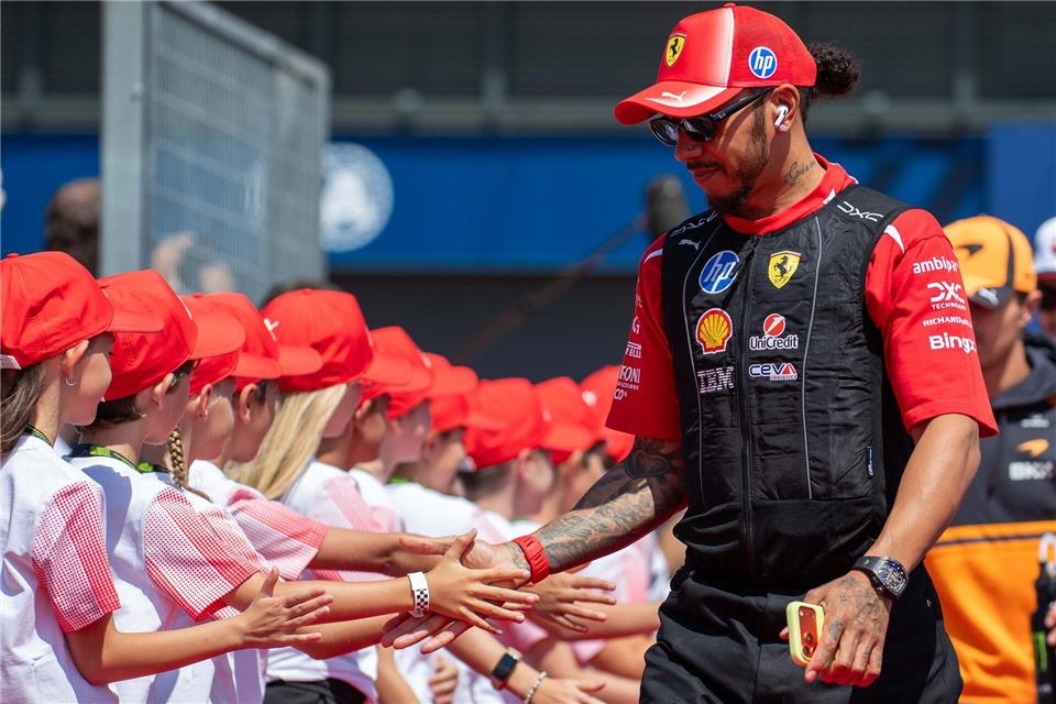 Lewis Hamilton wird in Ungarn bestraft.Gabriel Lopez/ZUMA Press Wire/dpa