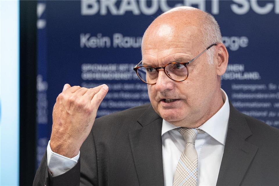 LfV-Präsident Bernd Neumann: „Wir wollen damit die Schlagkraft und die Effektivität unserer Behörde steigern.“Hannes Albert/dpa