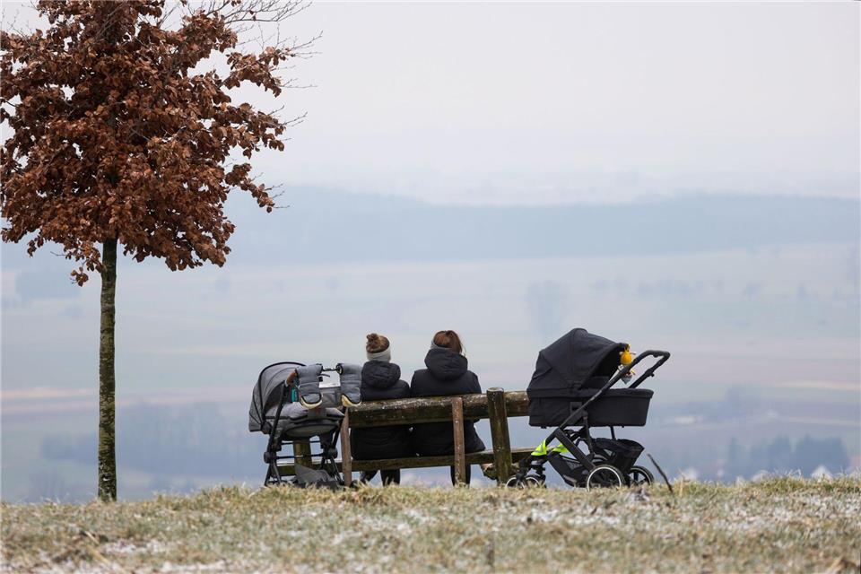 Lieber Kinder statt Karriere? Forscher haben das Rollenbild junger Frauen untersucht (Symbolbild). Thomas Warnack/dpa