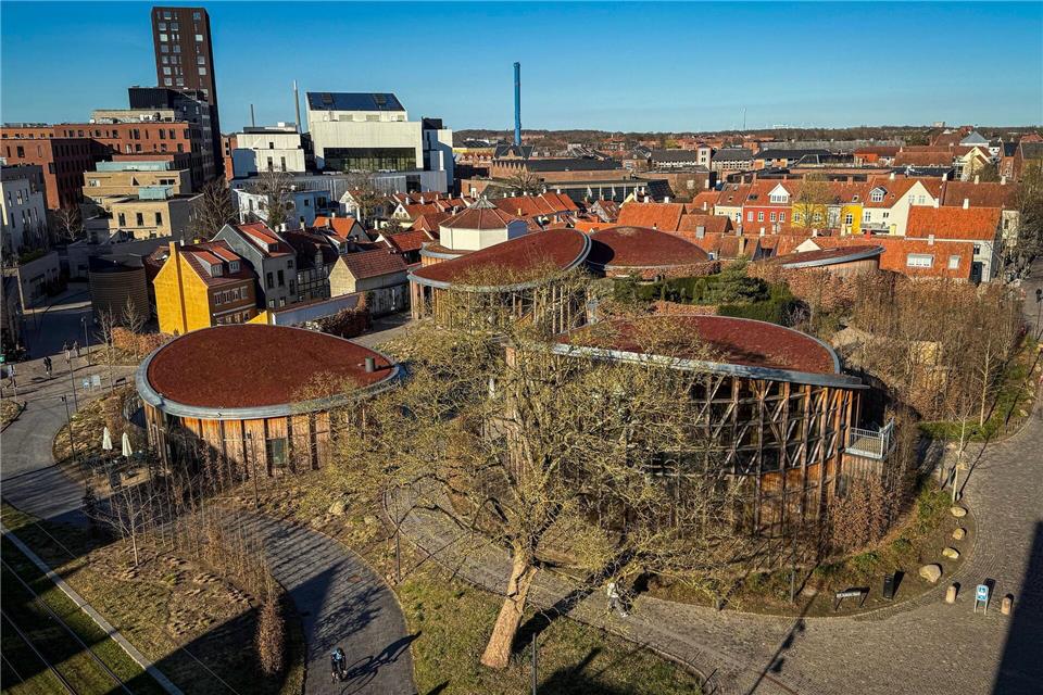 Liegt Seite an Seite mit dem Geburtshaus des Dichters: das Hans-Christian-Andersen-Haus als einer der wichtigsten Besuchermagneten Odenses.Wolfgang Stelljes/dpa-tmn