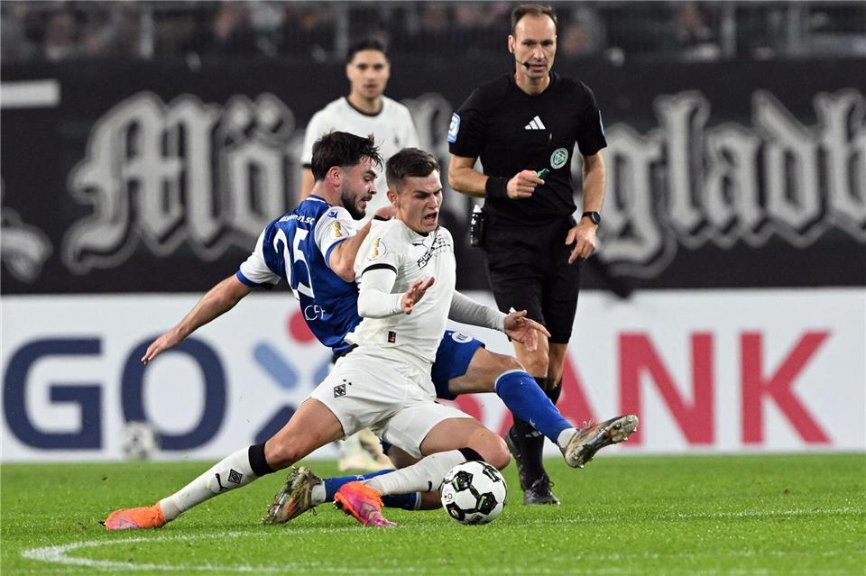 Muskelfaserriss: Egloff fehlt KSC mehrere Wochen  Lilian Egloff (l) fehlt dem Karlsruher SC mehrere Wochen.Federico Gambarini/dpa