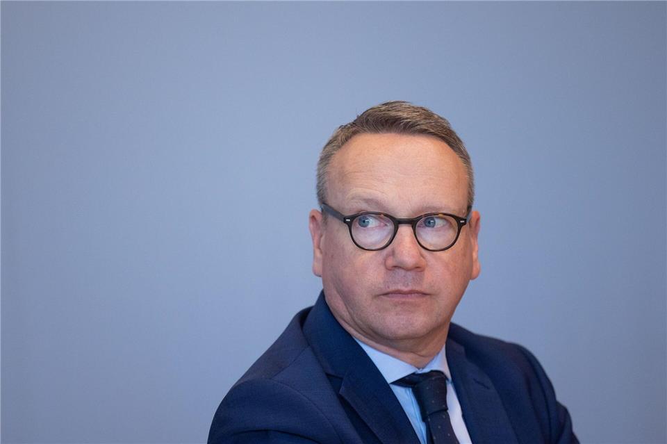 Limbach nennt die Zahlen der Kriminalstatistik zur Gewalt gegen Frauen einen Weckruf. (Archivbild)Rolf Vennenbernd/dpa