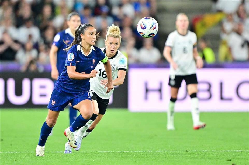 DFB-Frauen ohne Dallmann nach Frankreich Linda Dallmann: Auch kein Einsatz im Rückspiel gegen Frankreich Sebastian Christoph Gollnow/dpa
