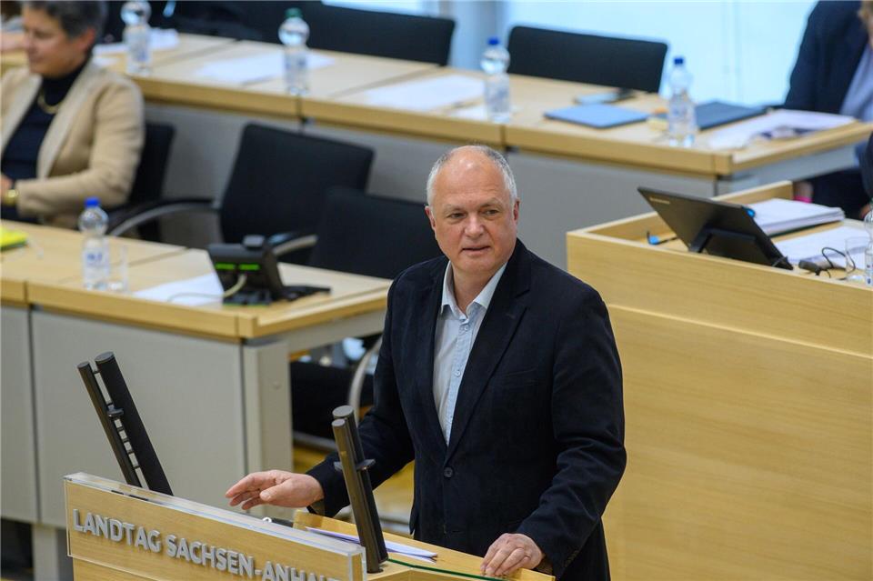 Linkenfraktionsvize Thomas Lippmann hält die zusätzliche Pflichtstunde für Lehrkräfte für unnötig. (Archivbild)Klaus-Dietmar Gabbert/dpa-Zentralbild/dpa