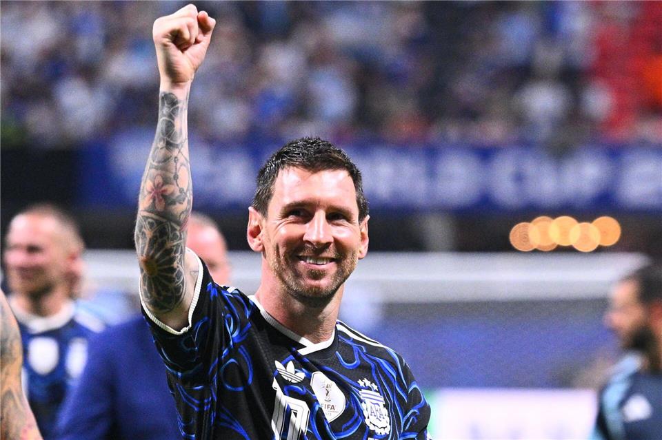 Lionel Messi könnte in diesem Jahr eine besondere persönliche Auszeichnung erhalten.Tom Weller/dpa