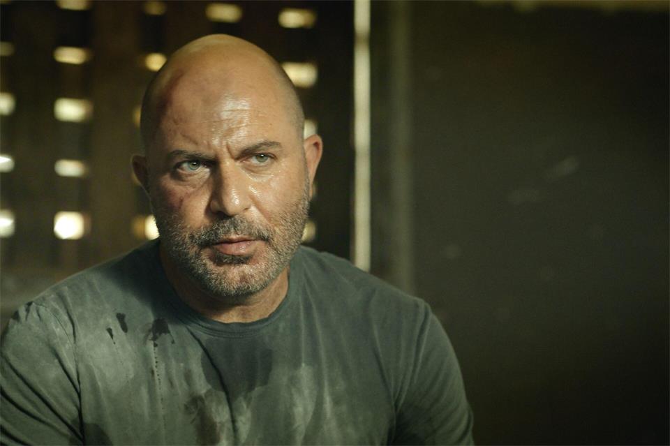 Lior Raz ist einer der Schöpfer der Serie und zudem Darsteller. ---/Netflix/dpa