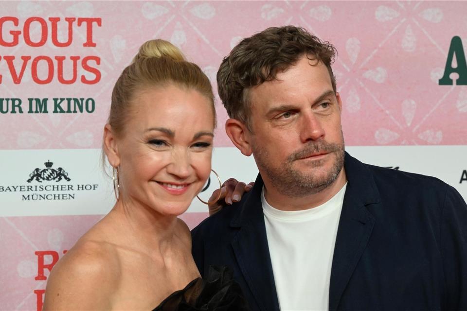 Lisa Maria Potthoff und Sebastian Bezzel bei der Premiere von „Rehragout-Rendezvous“ in München.