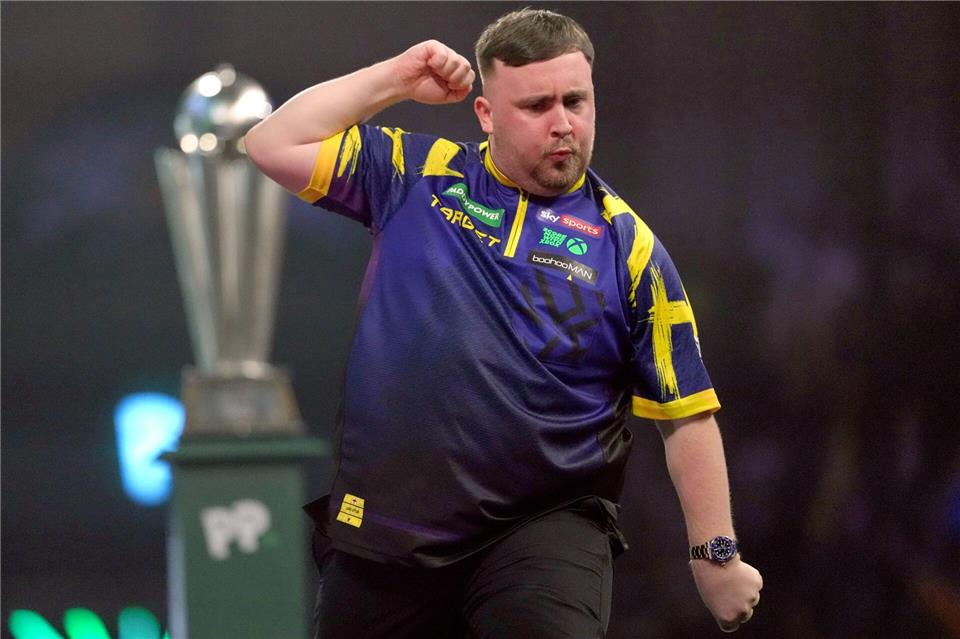 Littler bejubelt sein Finish von 170 Punkten.Dave Shopland/AP/dpa