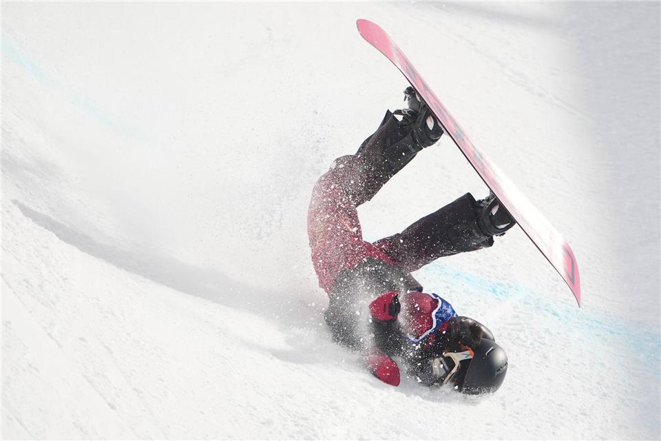 Liu Jiayu hat sich bei ihrem Sturz nicht schwerer verletzt.Lindsey Wasson/AP/dpa
