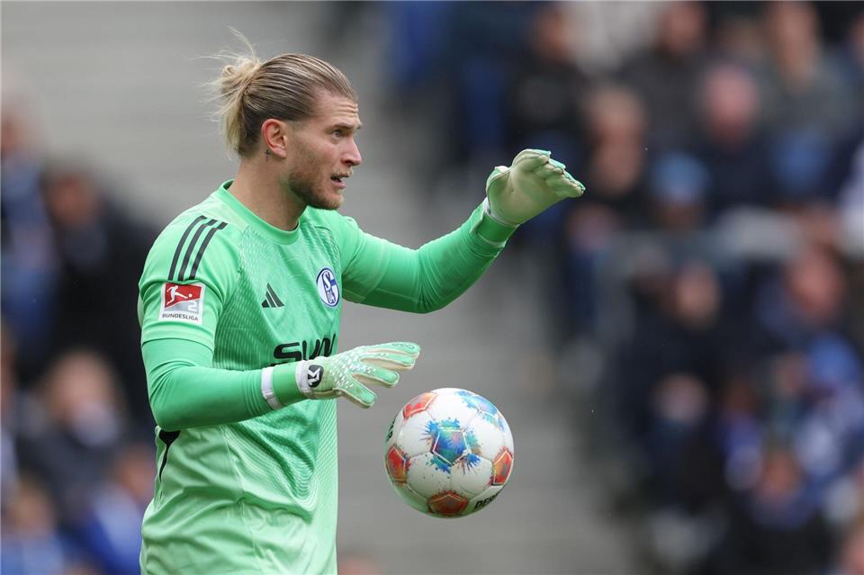 Loris Karius teilt Hassnachrichten gegen ihn. (Archivbild)Friso Gentsch/dpa