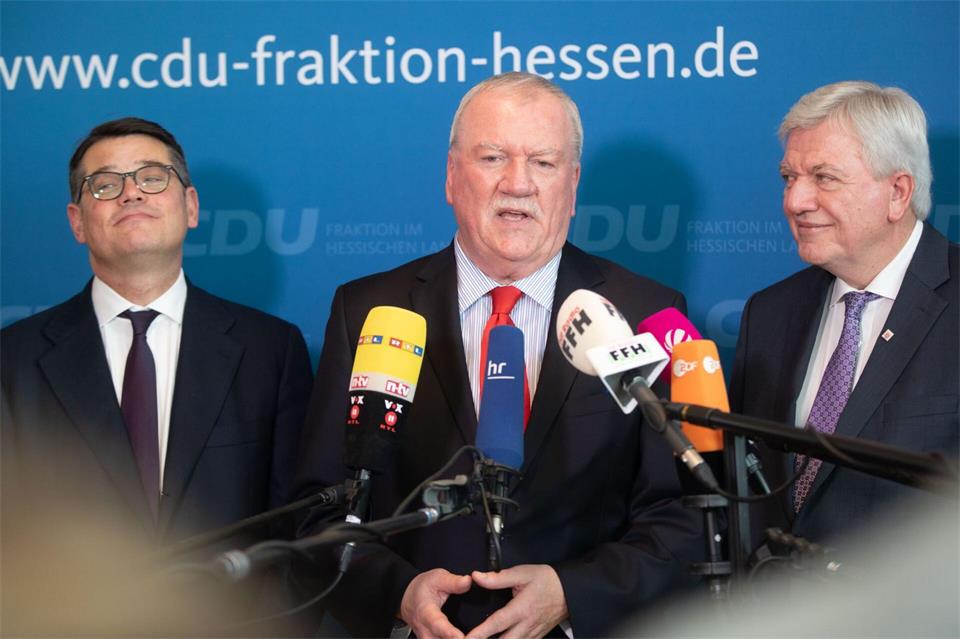 Lortz war 23 Jahre lang Vize-Präsident des Landtags. (Archivbild)Frank Rumpenhorst/dpa