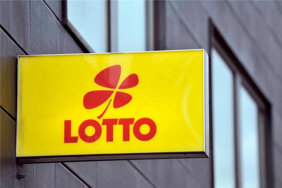 Lotto Bremen warnt vor betrügerischen Anrufen. (Illustration) picture alliance / dpa