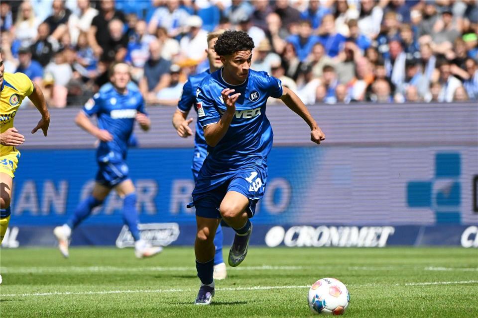 Louey Ben Farhat musste beim KSC zuletzt lange zuschauen. (Archivbild)Uli Deck/dpa