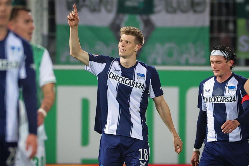 Luca Schuler will seine Torquote in der Rückrunde aufbessern. (Archivbild)Daniel Karmann/dpa