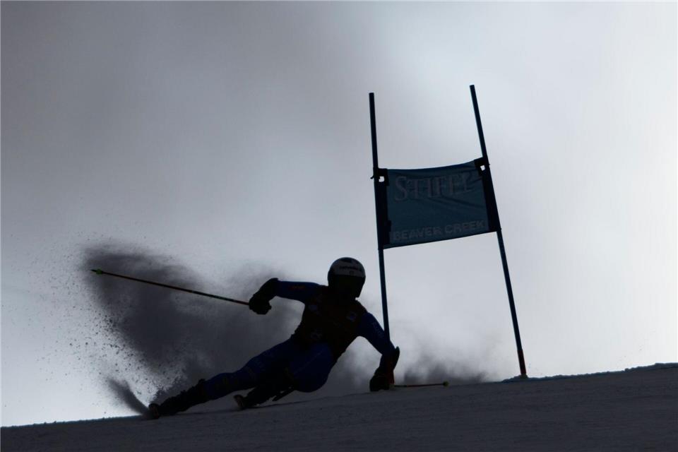 Luca de Aliprandini aus Italien tritt während des Weltcup-Riesenslalom-Rennens der Männer in Beaver Creek an.John Locher/AP/dpa
