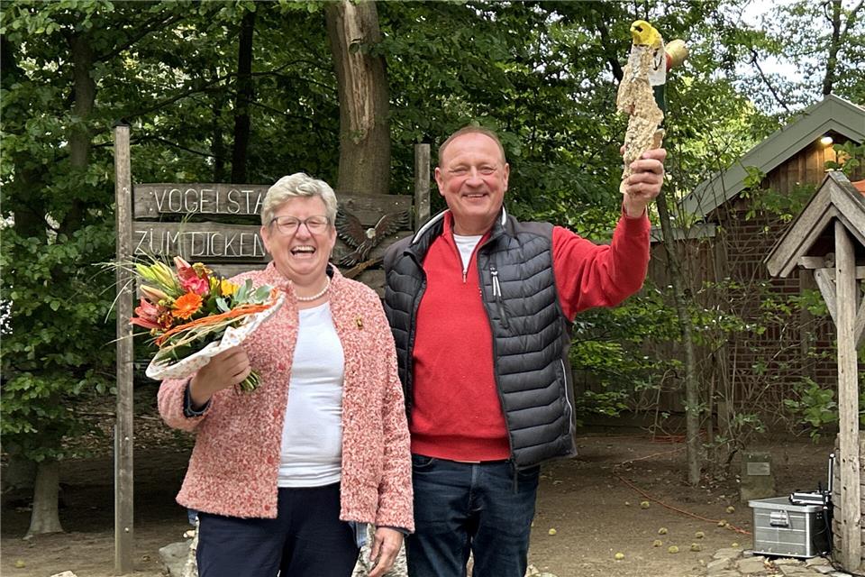 Ludger Kipp und Elsbeth Nubbenholt sind das neue Kaiserpaar nach dem Schießen des Schützenvereins St. Michael Marbeck und des Schützenvereins Welmeringhook.