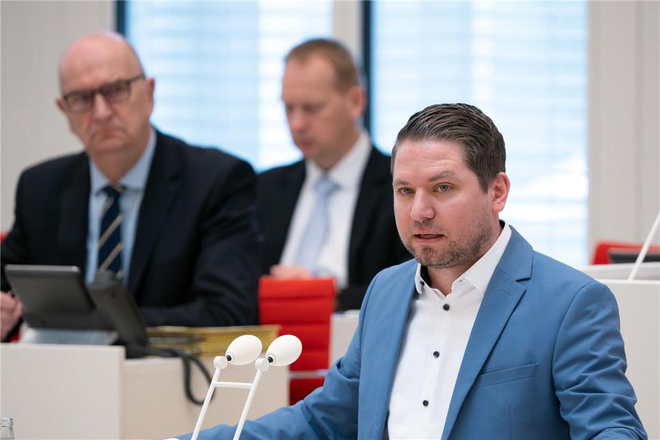 Ludwig Scheetz äußert sich im Landtag. (Archivbild)Soeren Stache/dpa