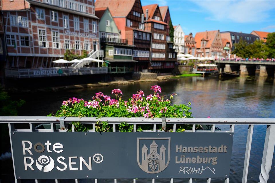 Lüneburg profitiert seit fast 20 Jahren von den „Roten Rosen“. Philipp Schulze/dpa