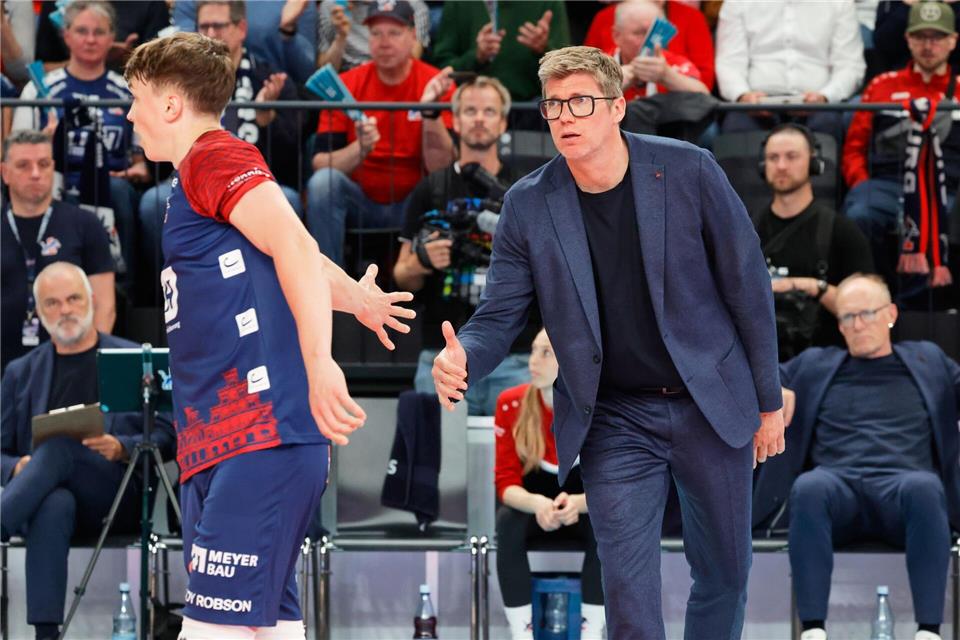 Lüneburgs Trainer Stefan Hübner ist stolz auf die Saison seines Teams.Georg Wendt/dpa