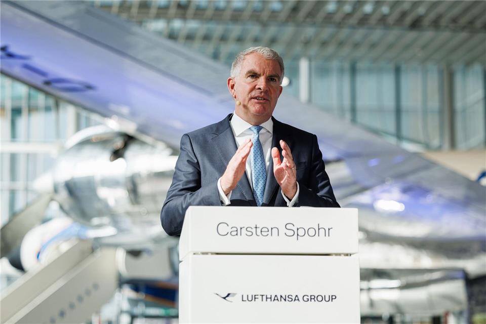 Lufthansa-Chef Carsten Spohr sieht trotz Nahostkrise Chancen. Hannes P. Albert/dpa
