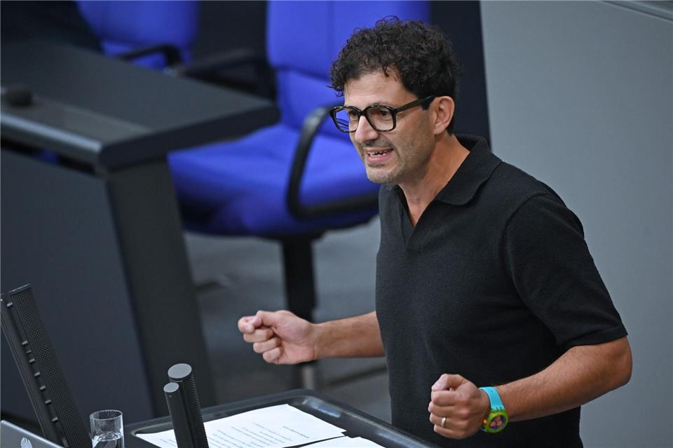 Luigi Pantisano will als künftiger Linken-Chef vor allem mit Arbeiterinnen und Arbeitern ins Gespräch kommen. (Archivbild)Helena Dolderer/dpa